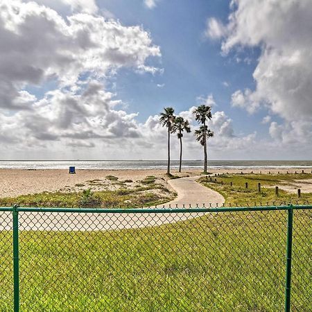 Oceanfront Corpus Christi Condo Resort Perks! Exterior photo